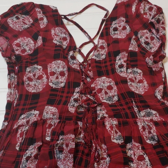 Plaid Skull dress - Picture 2 of 4